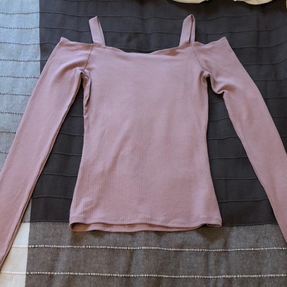 Garage Full Sleeve Cold Shoulder Top - Picture 3 of 3